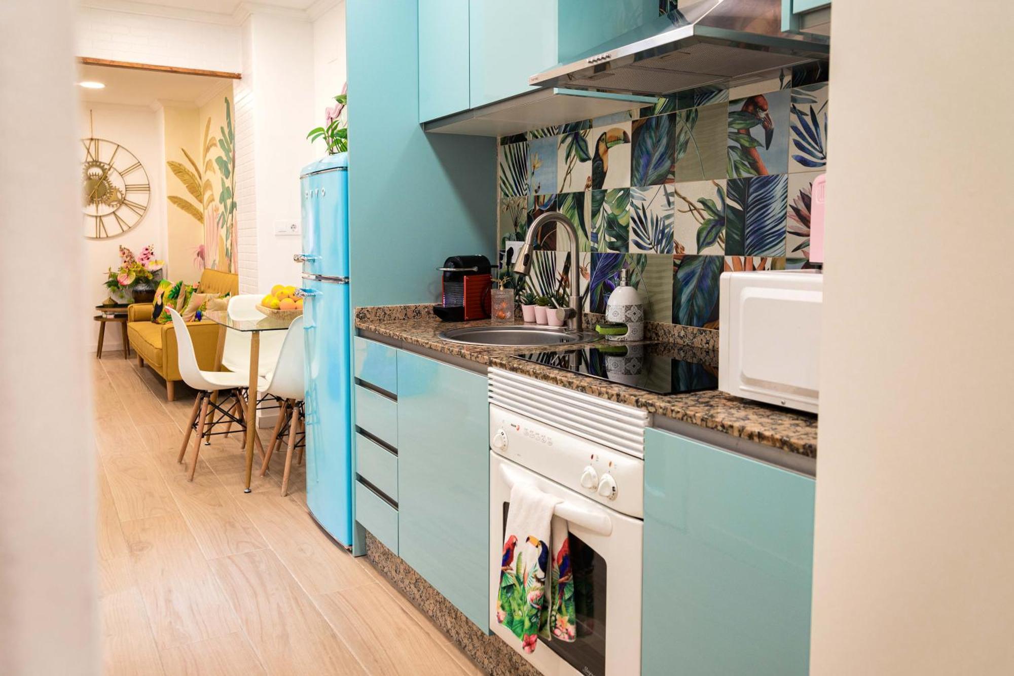 Artistic Flat Next To Ruzafa Welcome To The Jungle Valencia Bagian luar foto